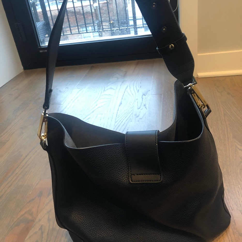 ASOS Bucket Handbag - Picture 3 of 5